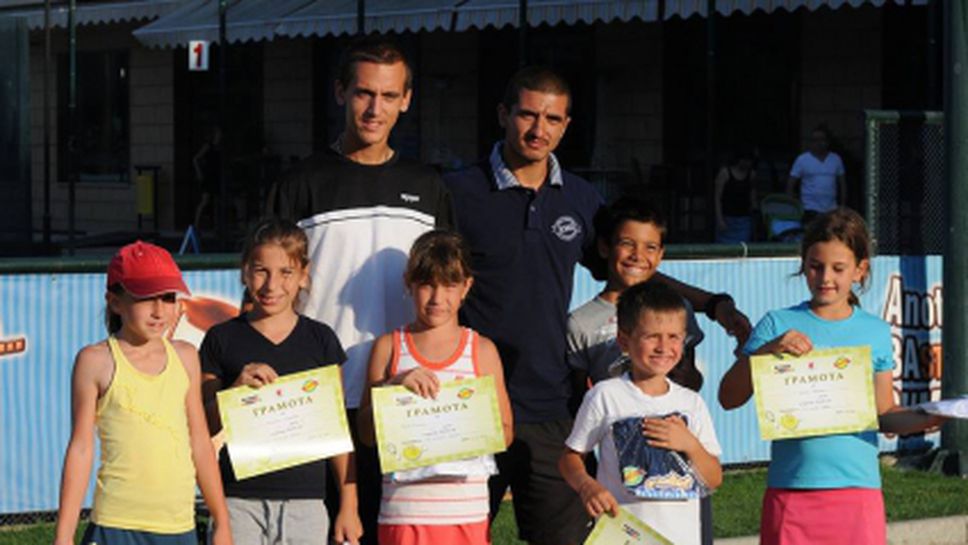 Добрич посрещна тенис турнир за деца