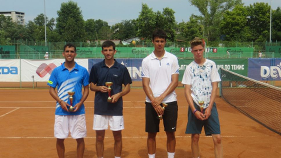 Титла за Лазов на двойки в Пловдив
