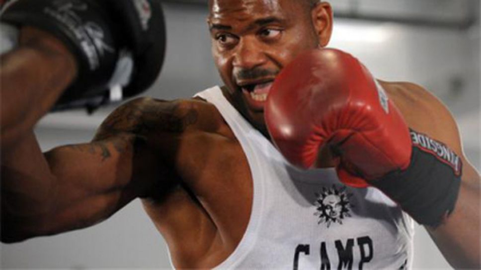 Тигъра преговаря за мач с Кобрата