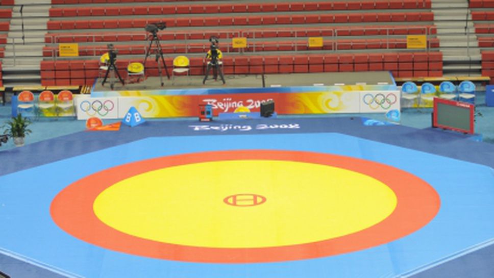 Два златни медала спечелиха българските състезатели на турнир по борба в Румъния