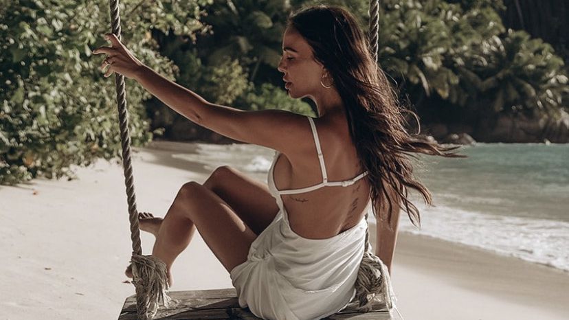 Николета лъсна чисто гола от Сейшелите🔥