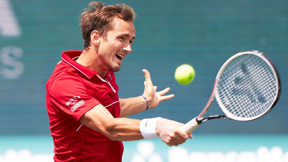 Обрат и финал за Медведев в Майорка