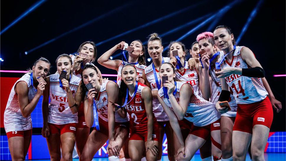 Турция удари Япония и грабна бронза в Лигата на нациите