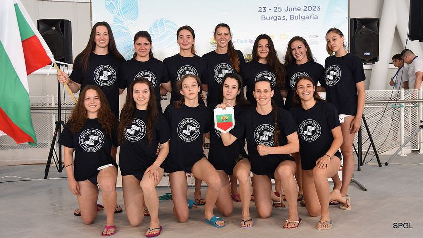 Националките по водна топка загубиха от Словакия в Бургас