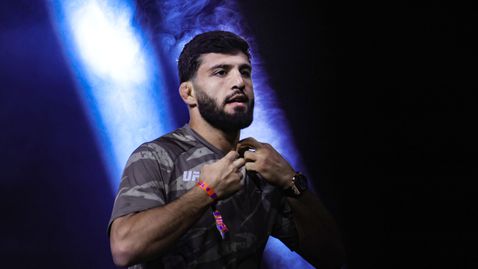  Царукян и Хукър в категория преди UFC Катар 