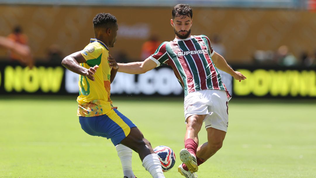 Флуминензе взе необходимото равенство и прескочи групите