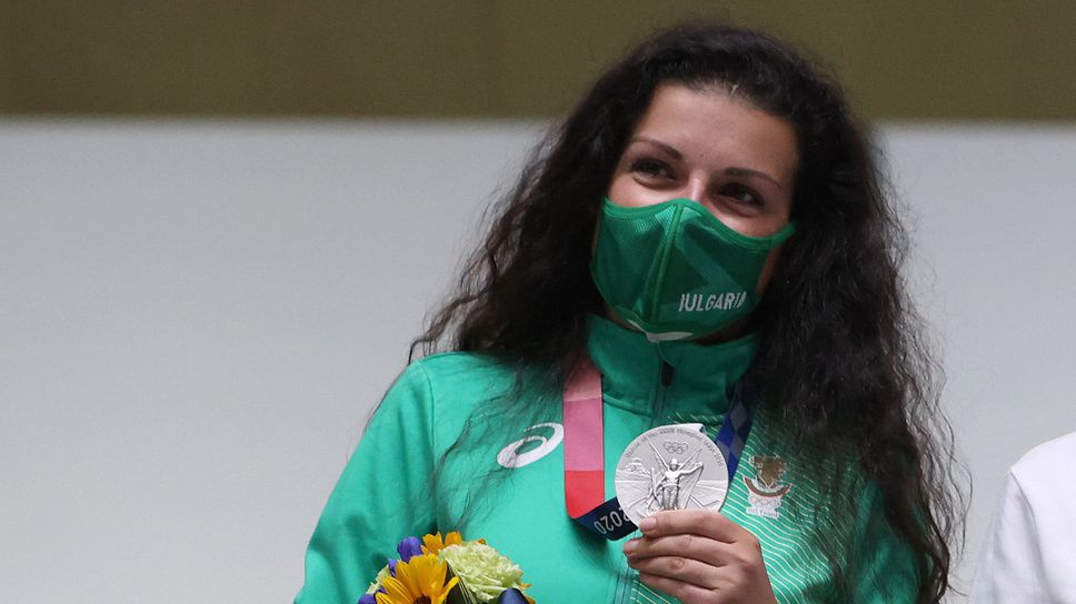 Честито! Антоанета Костадинова донесе първи медал на България! 🇧🇬🥈
