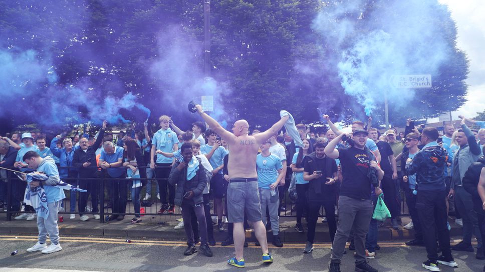 Висшата лига въведе сурови наказания за "антисоциално поведение" сред привържениците