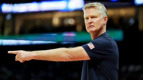 Стив Кър е разочарован от поведението на американците