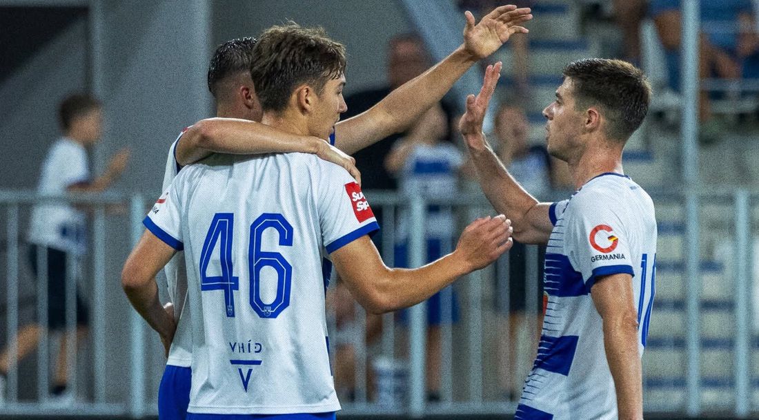 Шопов и Осиек с първи успех