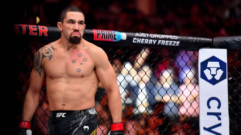  Уитакър и Ридер със сходно тегло преди UFC в Абу Даби 