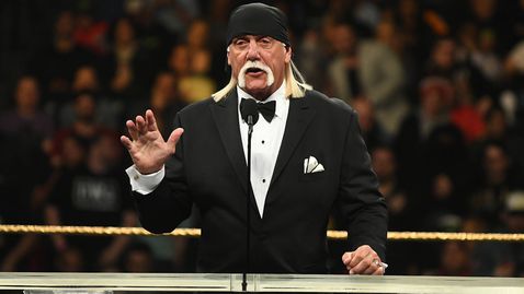 Половин час се опитвали да спасят Хълк Хоган