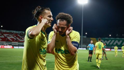  Лудогорец видя огромен напън, само че благодарение на автогол съумя да пречупи коравата отбрана на Ботев (Враца) 