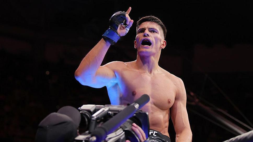 Ключов двубой от UFC Абу Даби отпадна часове преди началото на събитието