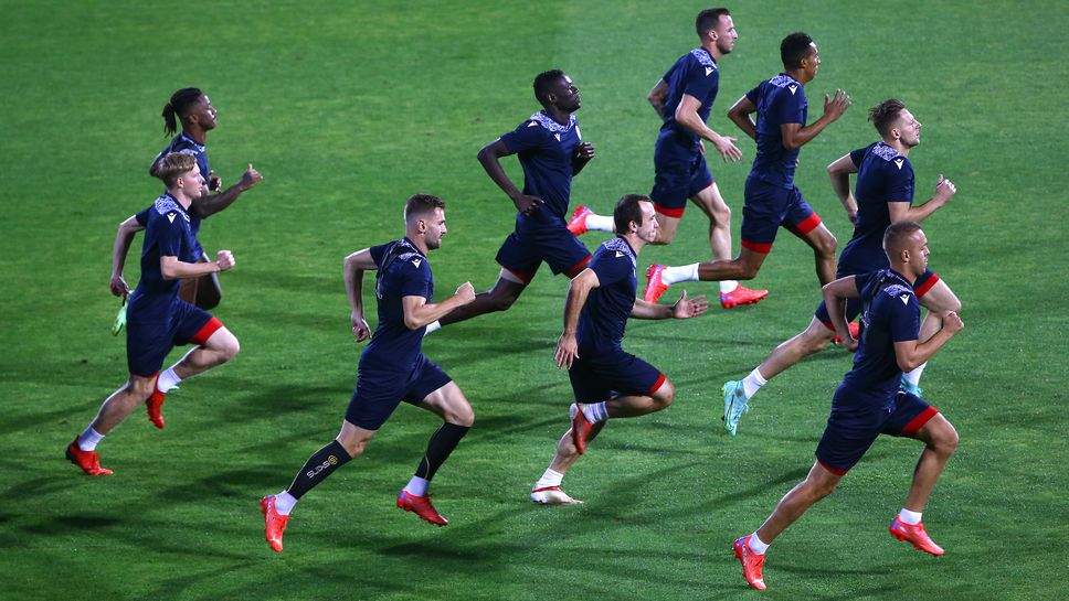 Виктория (Пилзен) стъпи на стадион "Васил Левски" преди утрешния мач реванш с ЦСКА - София