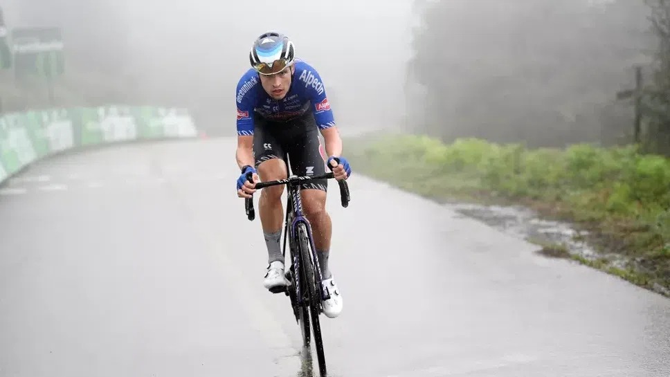 Австралиец спечели шестия етап на Вуелтата, Евенпул поведе в генералното