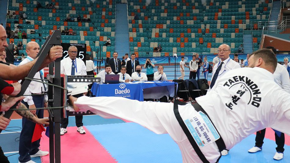 Йордан Стаев донесе десети медал за България от световното първенство по таекуон-до ITF