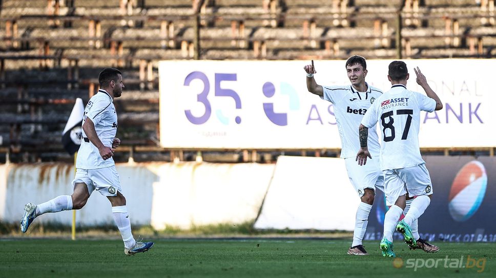 Крилото на СлавияКристиян Балов се е разминал с контузия научи