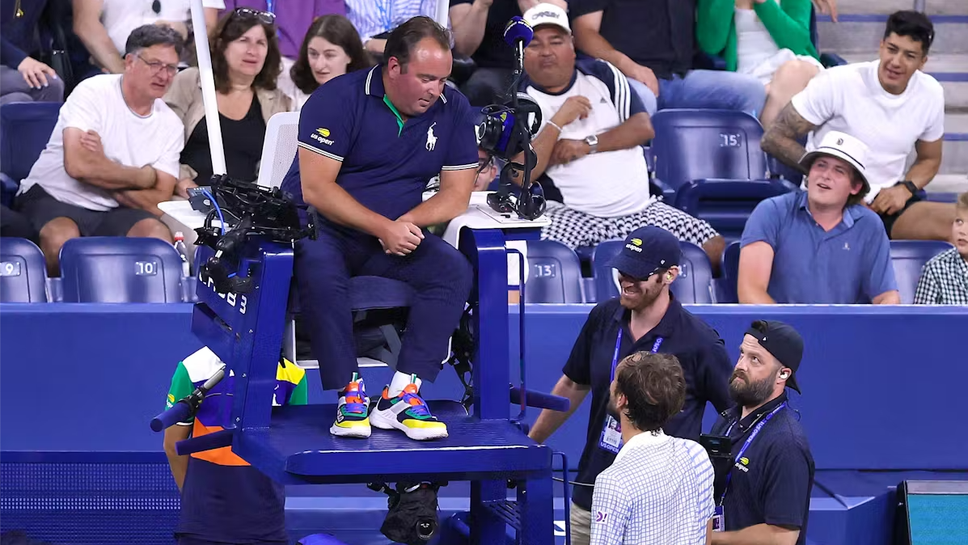 Медведев скочи на съдия на US Open: Мъж ли си, защо трепериш?