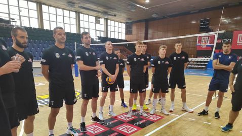  Нефтохимик се събра за първа подготовка за новия сезон 