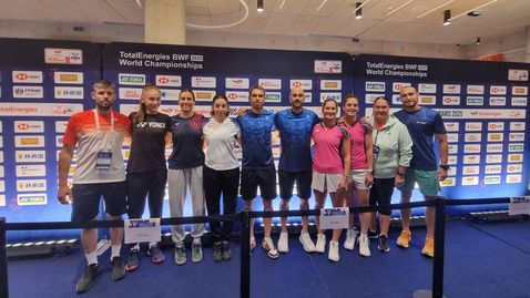 Чепишева и Попиванова записаха загуба при дебюта си в Париж