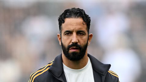 В Ман Юнайтед избират от трима мениджъра от Премиър лийг за заместник на Аморим