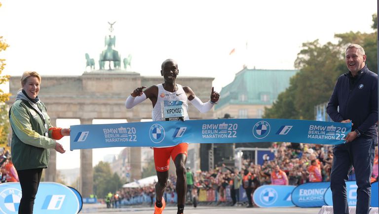 Елиуд Кипчоге подобри собствения си световен рекорд в маратона