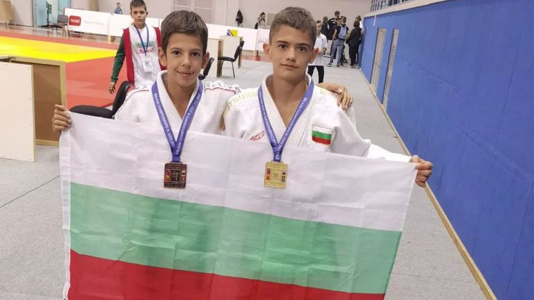 Злато и бронз спечелиха младите ни джудисти на Балканиадата за