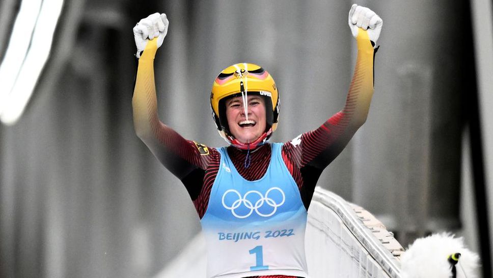 Шесткратната олимпийска шампионка Натали Гайзенбергер слиза от шейната