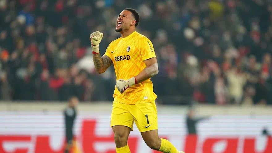 Вратар постави рекорд в Бундеслигата с пет поредни спасени дузпи