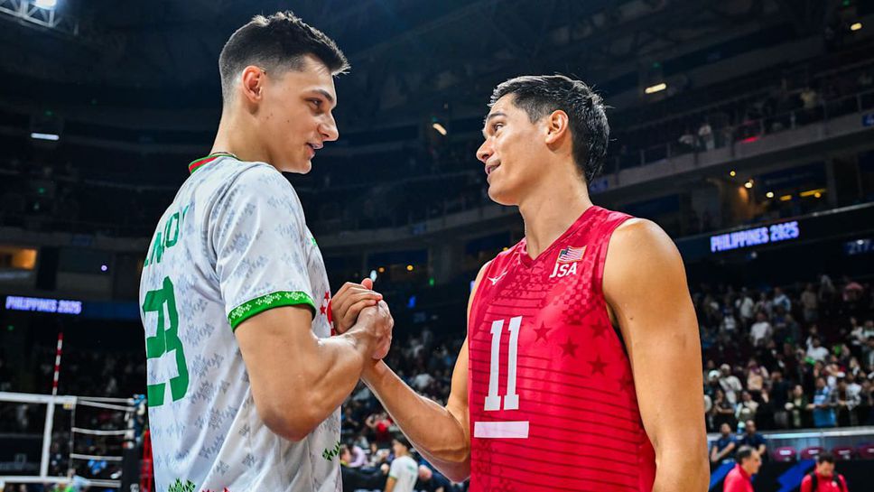 Капитанът и разпределител на националния отбор на САЩ Мика Кристенсън