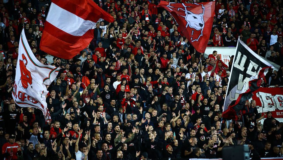 "Офендърс": Анализатори и тесни специалисти, не предлагаме ракия и мезета, но елате на стадиона!