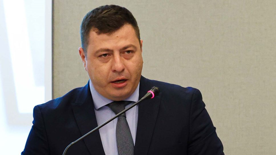 Заместникът на Весела Лечева ще участва в международна конференция на министрите на спорта