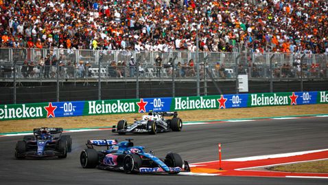 Алпин и Хаас при стюардите в четвъртък