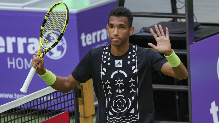 С наближаването на края на тенис сезона се покачва напрежението