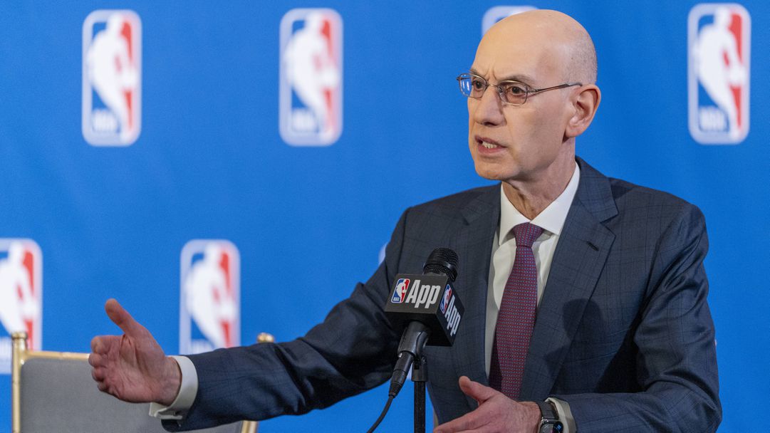 Адам Силвър с коментар за разтърсилия НБА скандал: Дълбоко съм разстроен, може да се стигне до затвор