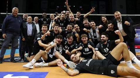 Николай Колев с 13 точки и MVP, ПАОК тръгна с победа в Гърция