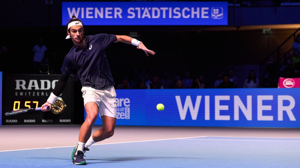 Лоренцо Музети се класира за полуфиналите на тенис турнира на