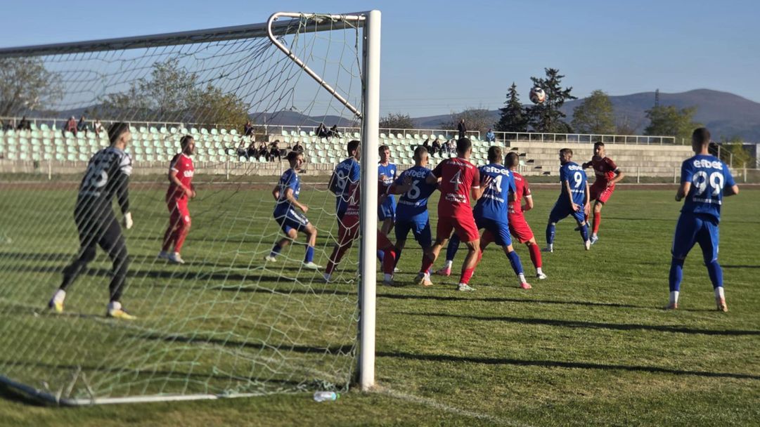 „Розите“ свалиха Несебър от върха