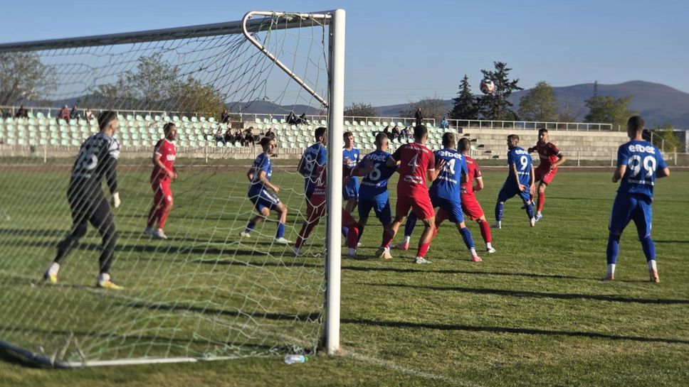 „Розите“ свалиха Несебър от върха