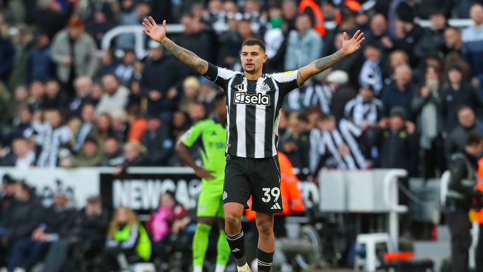 Нюкасъл победи с 2 1 Фулъм на Сейнт Джеймсис Парк в