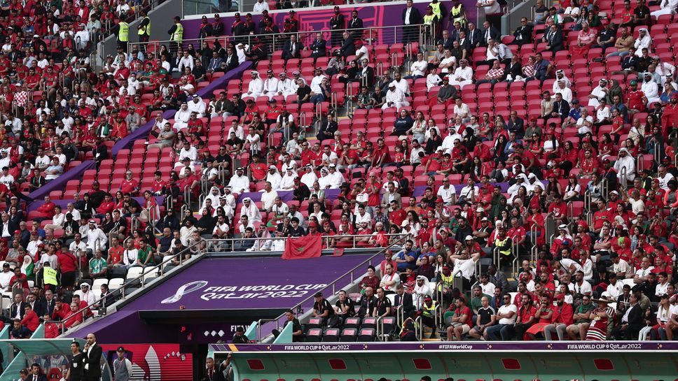 Въпреки многото празни места по трибуните, ФИФА обяви посещаемост от 94% в първия кръг на Мондиала