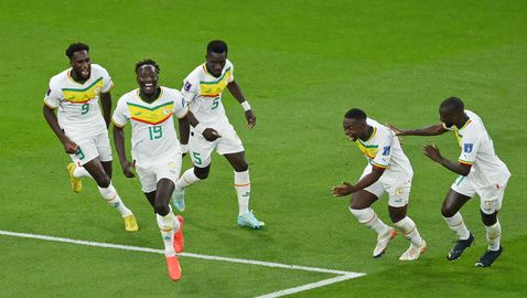  Сенегал взе своето против Катар и ще се бори за присъединяване на осминафиналите 