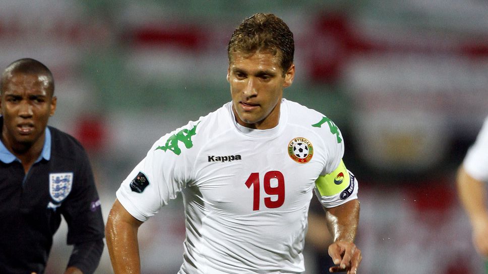 Стилиян Петров се подиграва с националите след успеха на България