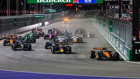 Верстапен коментира атаката на Норис в Лас Вегас