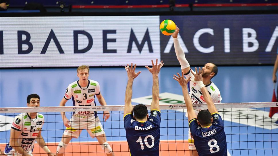 Матей Казийски и Тренто с лесна победа над Фенербахче в Шампионската лига🏐