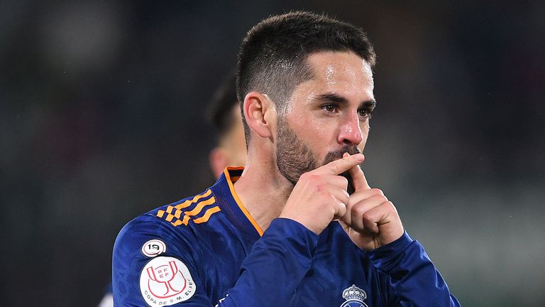 ще се опита да привлече в състава си халфа на