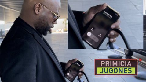  Случайно ли сътрудникът на Дембеле получи позвъняване от Леонардо тъкмо след кацането си на летището в Барселона? 