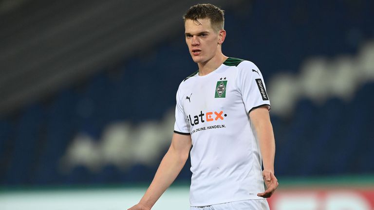  Байерн договаря с Гинтер 