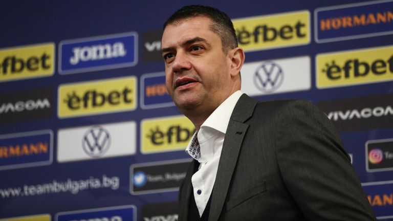  Касай желае повдигане на наградите на съдиите 